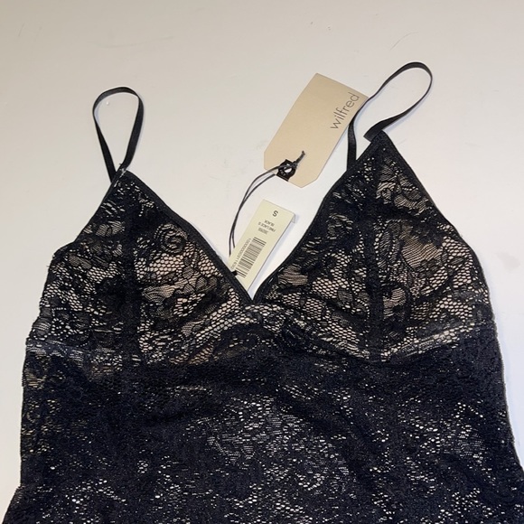 🆕 Aritzia Wilfred Black Lace Camisole - Women’s Size Small - Picture 4 of 7